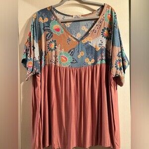 E. Luna women’s top